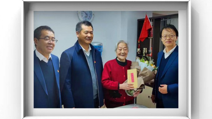 甘肅工程咨詢集團(tuán)黨委開展春節(jié)“送溫暖”慰問(wèn)活動(dòng)