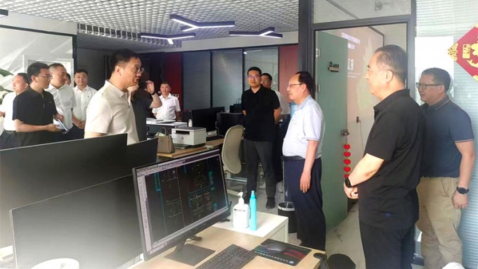 張佩峰一行調(diào)研省建筑設(shè)計(jì)院新疆分公司、省水電設(shè)計(jì)院新疆分公司