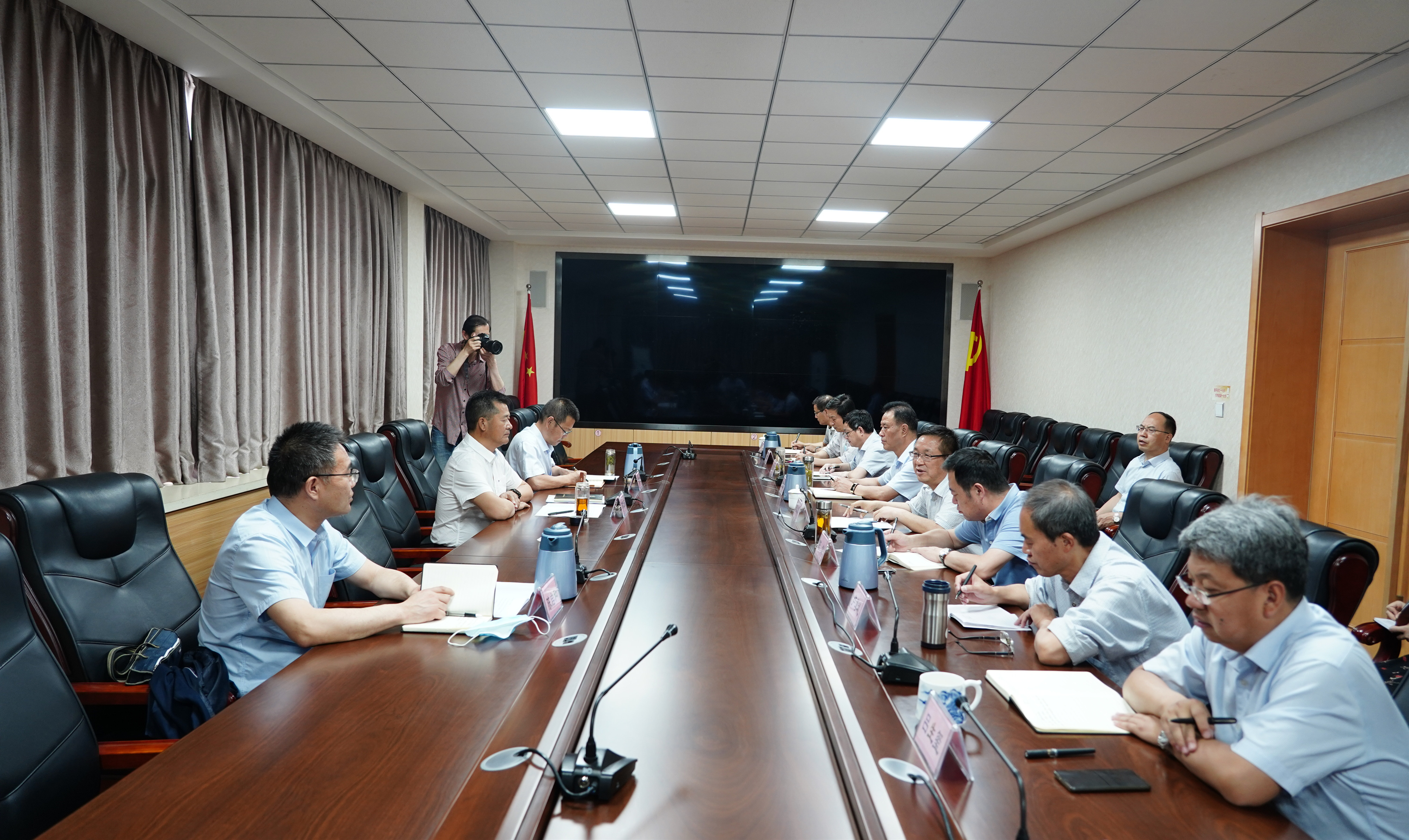 集團股份公司黨委書記、董事長宋忠慶調(diào)研水電設(shè)計院