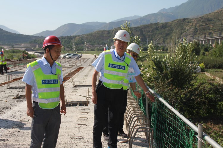 J:集團網(wǎng)站模塊公司動態(tài)8.2子公司動態(tài).甘肅省交通工程建設監(jiān)理有限公司省交通監(jiān)理公司動態(tài)新聞（2018.4-2019.7）生產(chǎn)經(jīng)營?9.1.24精準把脈 助推高質(zhì)量發(fā)展——甘肅交通監(jiān)理公司項目機構年度目標責任考核工作紀實_0_1_1.jpg