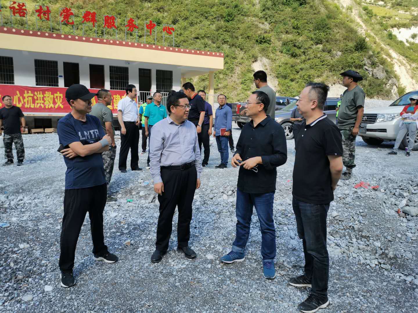 1603361728639003398.jpg 搶險救災(zāi)現(xiàn)場.jpg